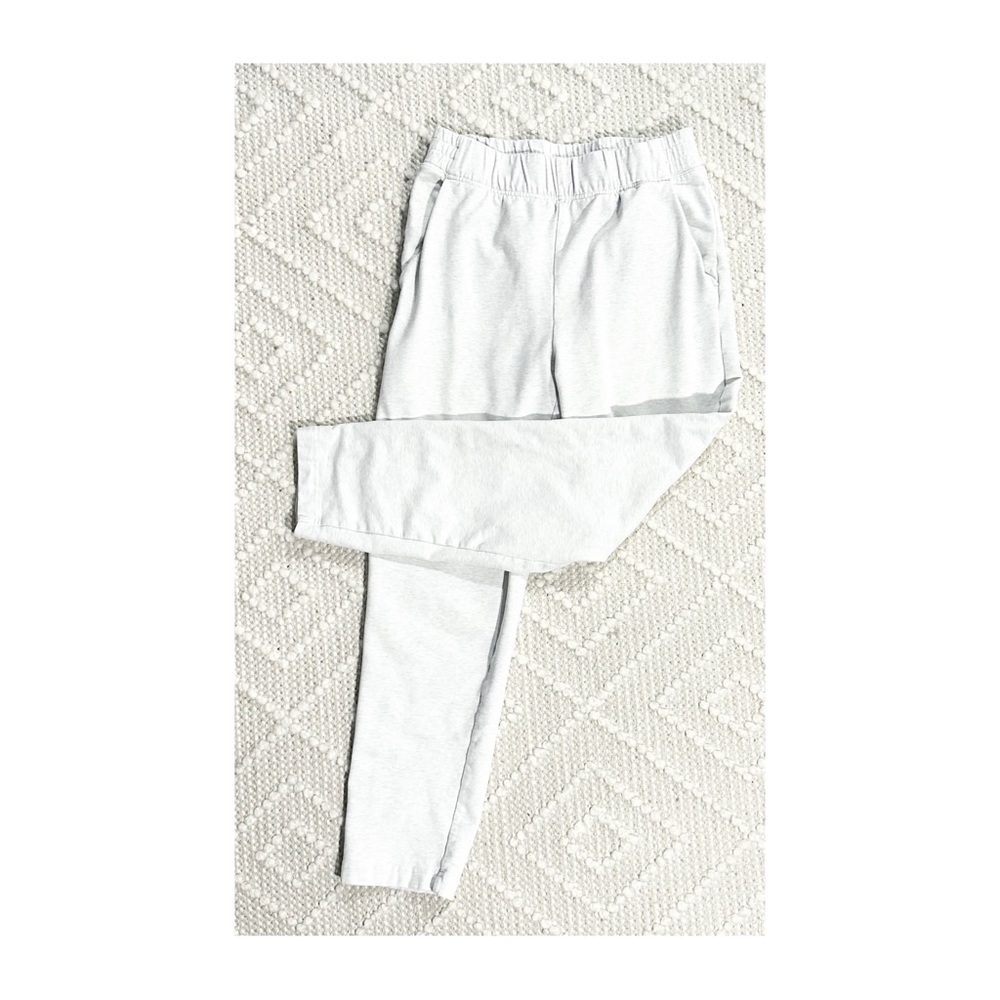 Babaton Sweatpants 🤍